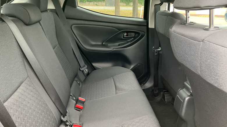 Toyota Yaris 1.5 Hybrid Design 5dr CVT Hybrid Hatchback